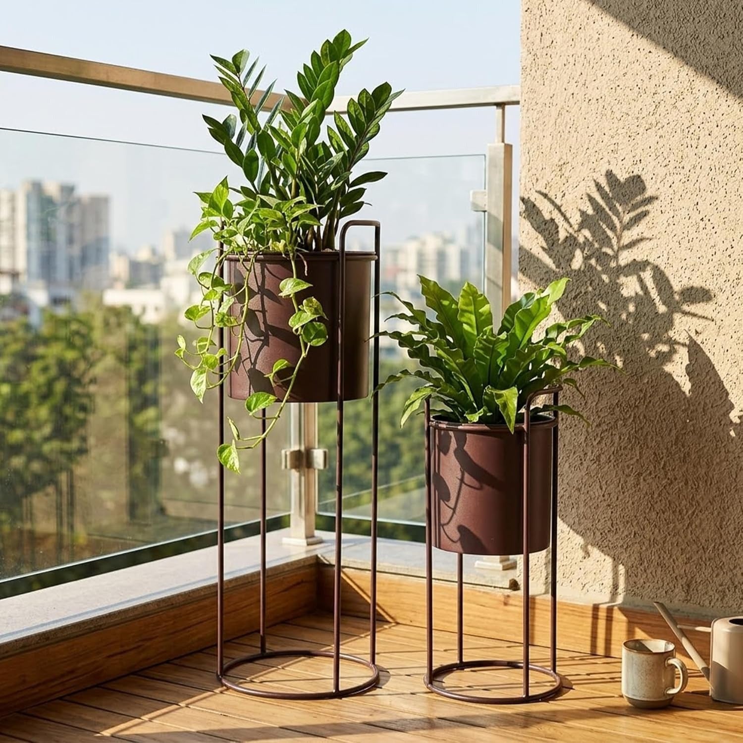 Conjunto de 2 suportes de metal com vaso de 70 cm e 45 cm, suporte de flores para interiores e exteriores, cozinha, sala de estar, canto, jardim, varanda, decoração de pátio (castanho)